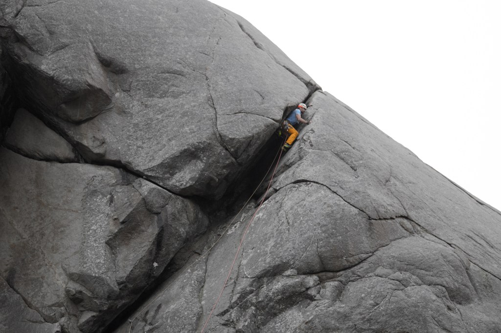 A photo of Jesse squeezing out the bum crack.